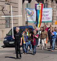 Yhteys-liike: armo kuuluu kaikille · Helsinki Pride -paraati 2014 · kuva 27
