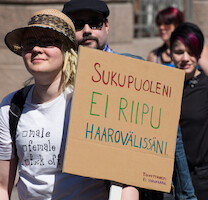 Sukupuoleni ei riipu haarovälissäni · Helsinki Pride -paraati 2014 · kuva 34