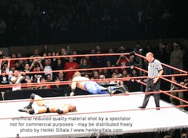 Batista & Triple H vs Chris Benoit & Randy Orton · WWE RAW Live & Loaded · kuva 101