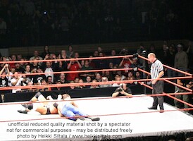 Batista & Triple H vs Chris Benoit & Randy Orton · WWE RAW Live & Loaded · kuva 102