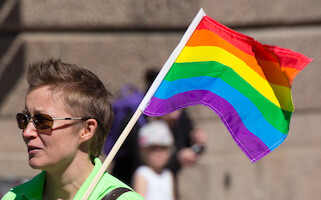 The rainbow flag · Helsinki Pride -paraati 2014 · kuva 56