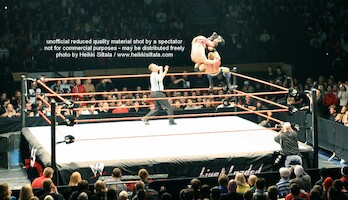 Edge vs Christian vs Chris Jericho · WWE RAW Live & Loaded · kuva 5