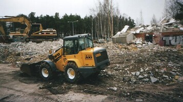 Demolishing on its way at Alakiventie · Alakiventie scandal houses · photo 52