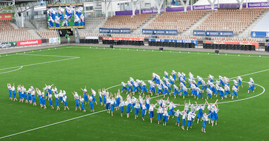 Suomi · Gymnaestrada 2015: Joukkovoimistelua · kuva 157 Suomi · Gymnaestrada 2015: Joukkovoimistelua · kuva 157