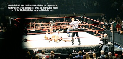 Edge vs Christian vs Chris Jericho · WWE RAW Live & Loaded · kuva 10