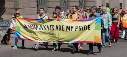 Amnesty international: human rights are my pride · Helsinki Pride -paraati 2014 · kuva 61