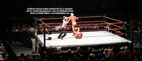 Ric Flair vs Shawn Michaels · WWE RAW Live & Loaded · photo 73