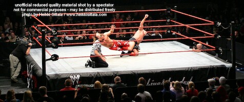 Ric Flair vs Shawn Michaels · WWE RAW Live & Loaded · photo 71
