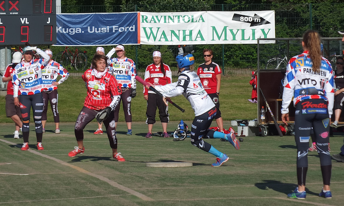 Superpesis: Roihu - Mansen Räpsä 27.6.2014 · kuva 21 Superpesis: Roihu - Mansen Räpsä 27.6.2014 · kuva 21
