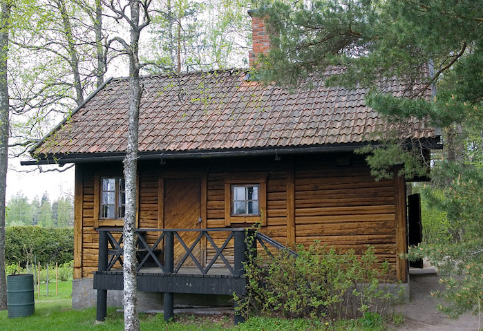 Ainolan sauna etelästä nähtynä Ainolan sauna etelästä nähtynä