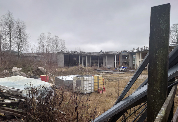 Kesken jäänyt työmaa 2022 · kuva 6 Kesken jäänyt työmaa 2022 · kuva 6